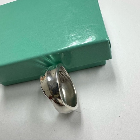 Tiffany & Co. Sterling Silver Leaf Ring Retired piece - Picture 4 of 6